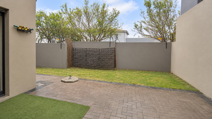 3 Bedroom Property for Sale in Parklands North Western Cape